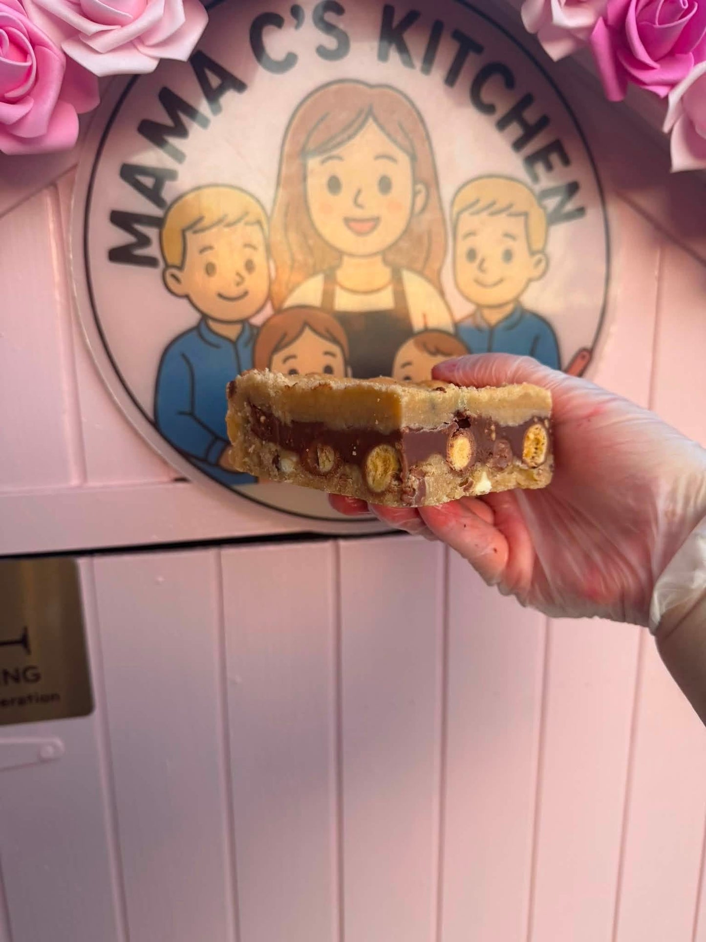 Malteser Cookie Slice